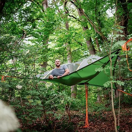 Luxe tent Uebernachtung Im Baumzelt *